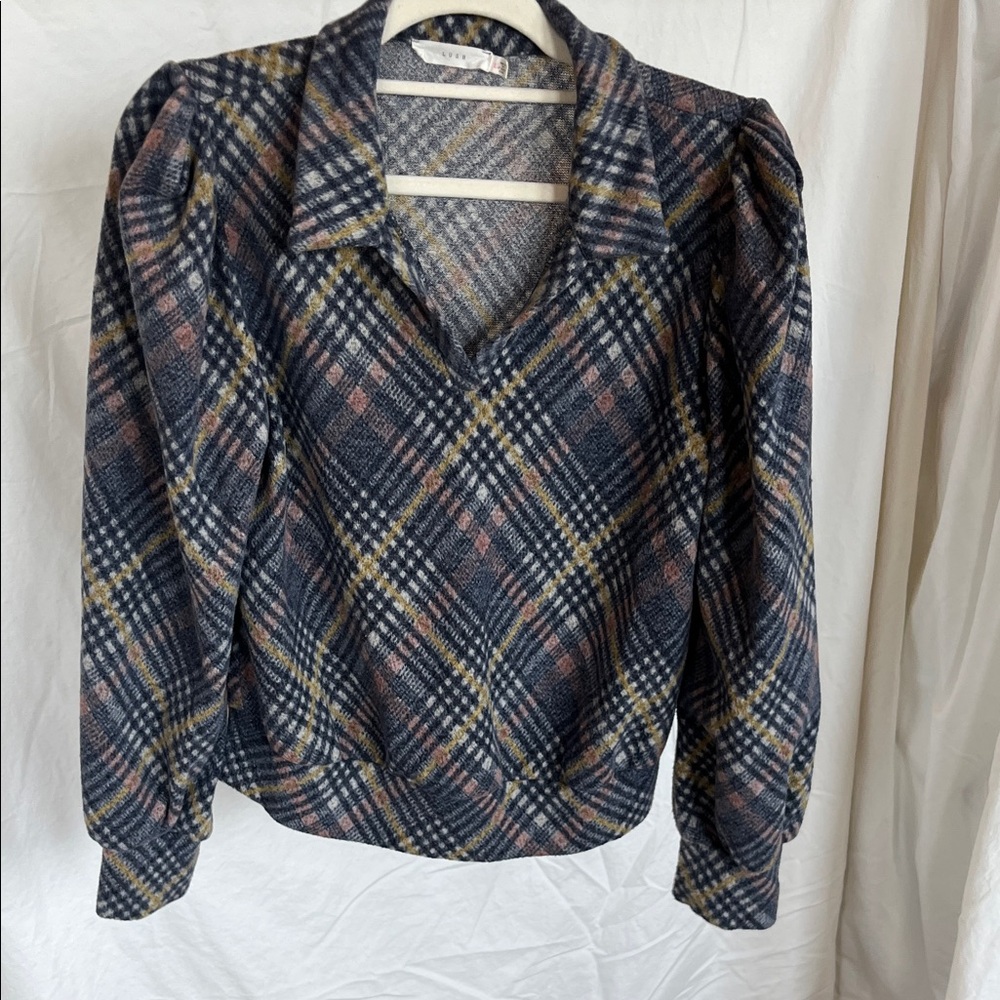 😻5for$15😻 Lush Plaid V‑neck Fleece L